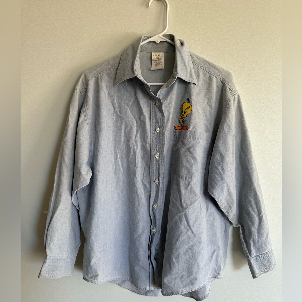 Vintage Warner Bros. Looney Tunes Lightwash Denim Button Down Shirt